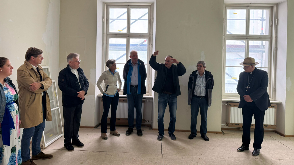 Baustellenbesuch des Vereins zur Förderung religiöser Volkskunst e. V.