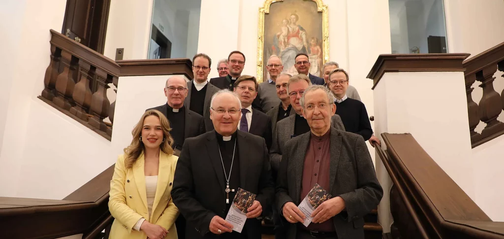 Bistum Regensburg: Person der Woche: Pia Weiland, Schiftführerin Verein zur Förderung religiöser Volkskunst e.V.